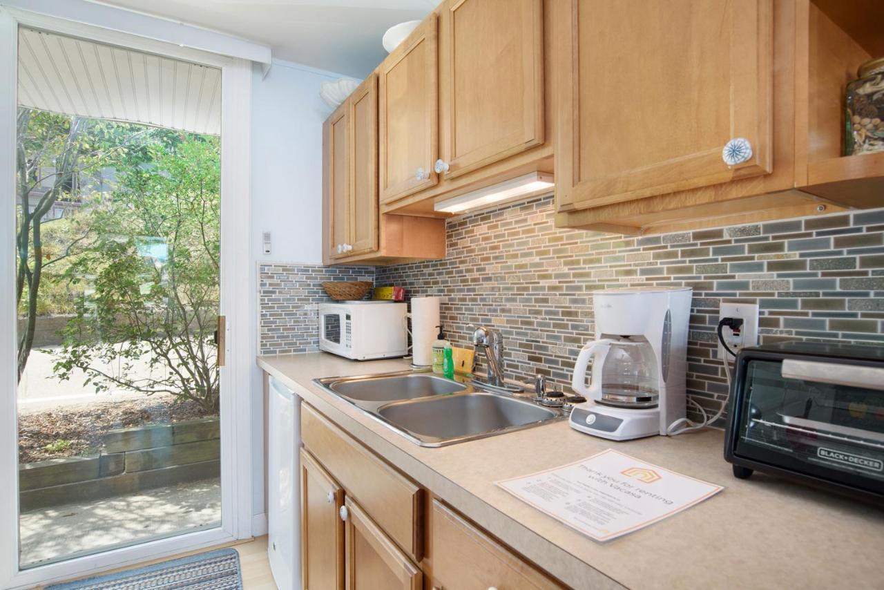 Waterside Suites Saugatuck Extérieur photo
